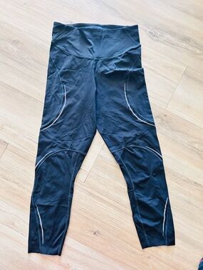 lululemon athletica Black Reflective-Strip Performance Leggings